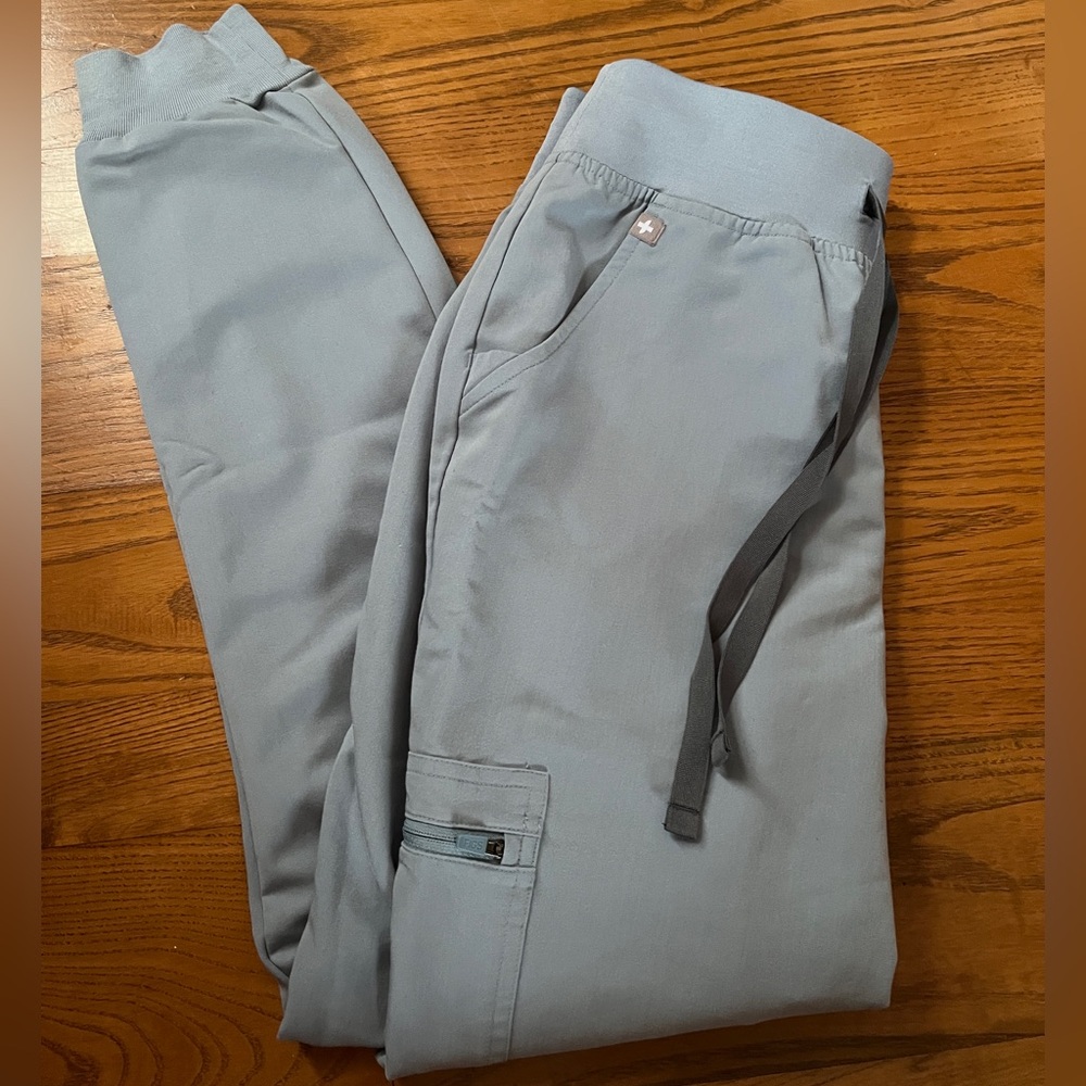 Figs High Waisted Zamora Jogger Scrub Pants.
